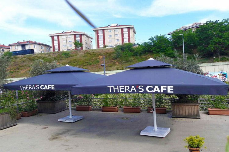 Thera's Cafe